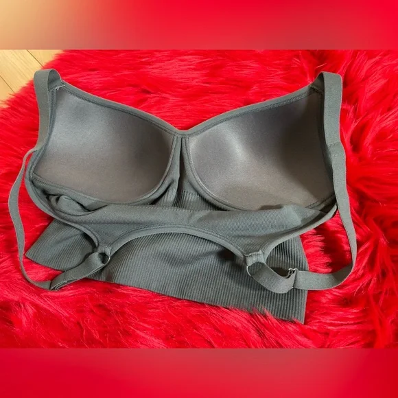 🛑🛑🛑❣️ BUNDLE ❣️ leggings & gym bra (made small) - Picture 4 of 10